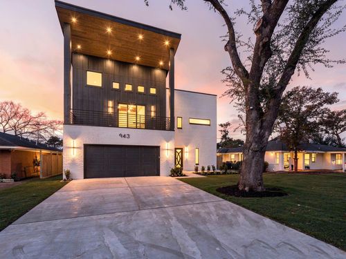 943 W 31st St, Houston, TX, 77018-7513 | Card Image