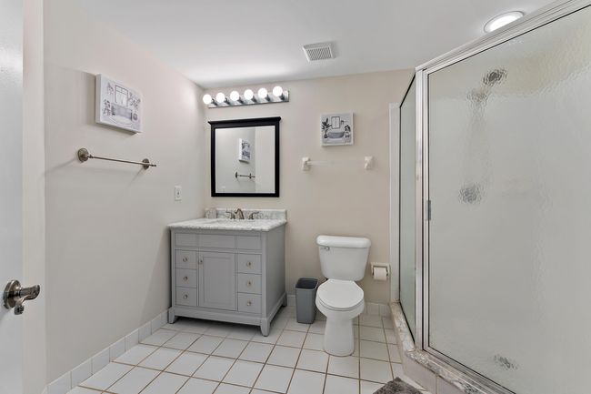 APT-204 - 500 Uno Lago Dr, Condo with 2 bedrooms, 2 bathrooms and null parking in Juno Beach FL | Image 11