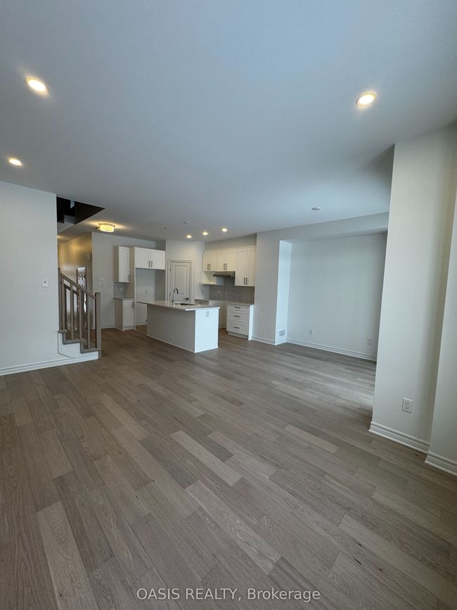794 Antonio Farley St, House attached with 3 bedrooms, 3 bathrooms and 1 parking in Orléans ON | Image 6