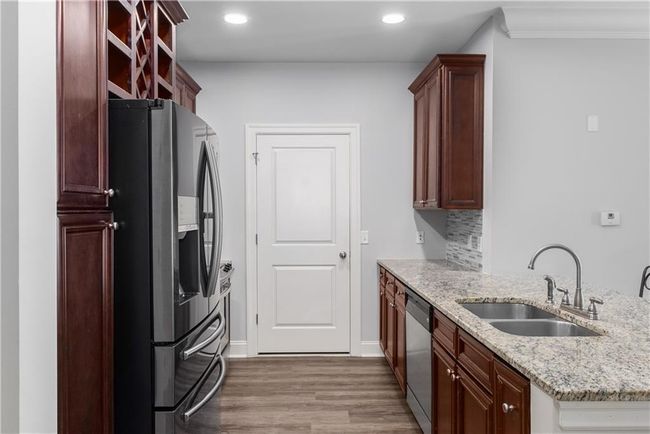 APT-2050 - 901 Abernathy Rd, Condo with 3 bedrooms, 3 bathrooms and 2 parking in Sandy Springs GA | Image 4