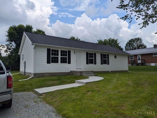 104 E Church St, New Vienna, OH, 45159-5005 | Card Image