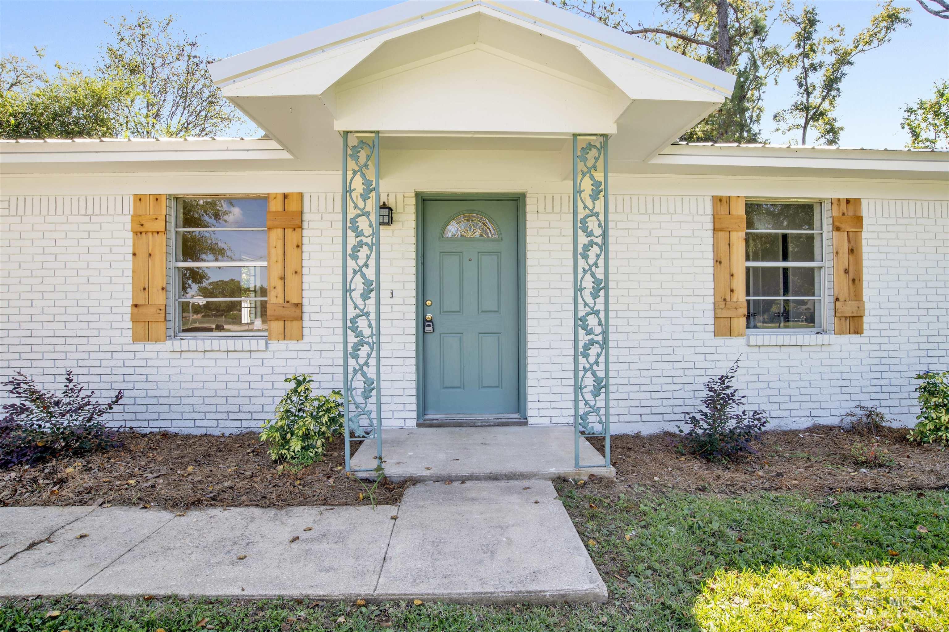 South St, Bay Minette, AL 36507