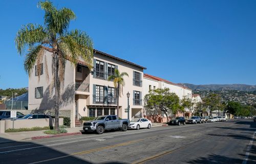 211 E Carrillo Street, SANTA BARBARA, CA, 93101 | Card Image