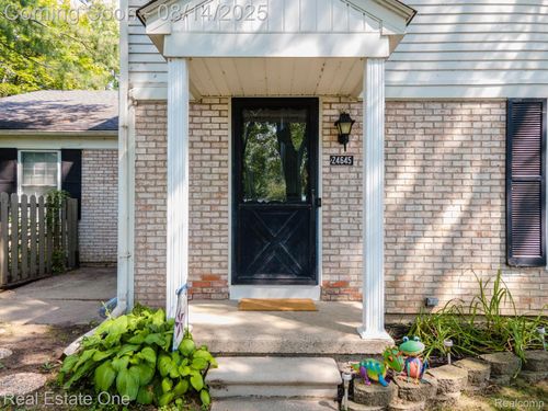 18-24645 Spring Ln, Harrison Township, MI, 48045-2314 | Card Image