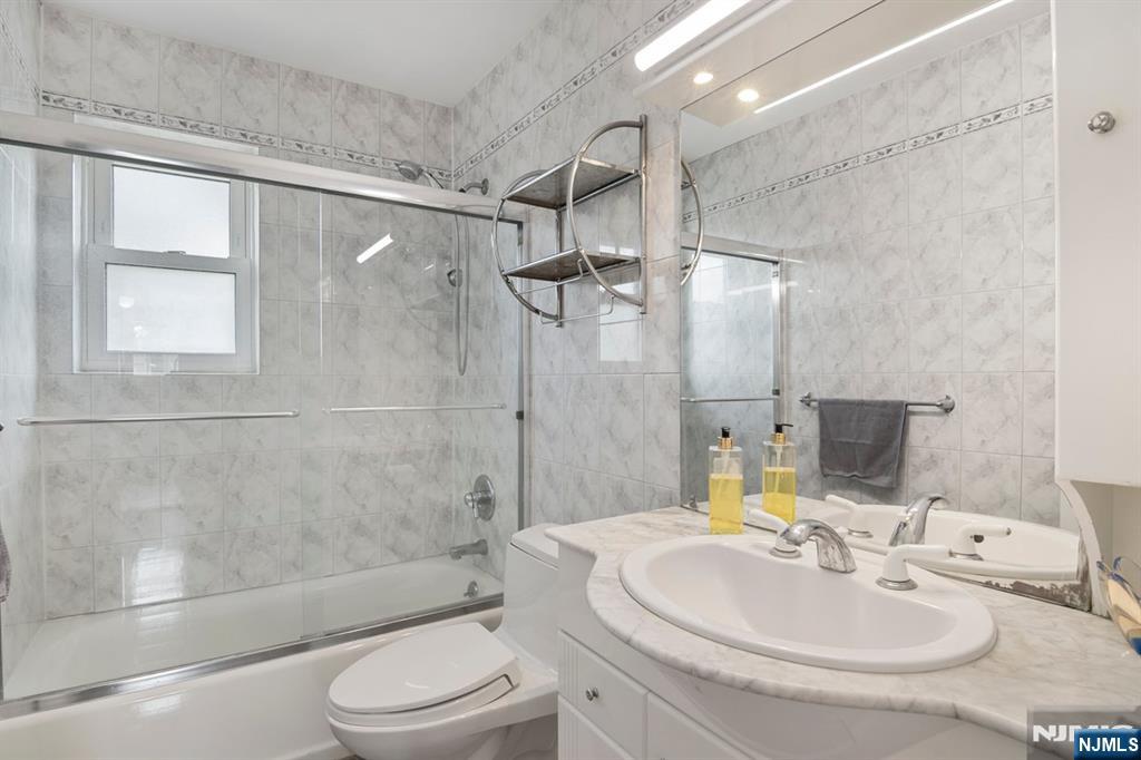 Residential in Fair Lawn 3