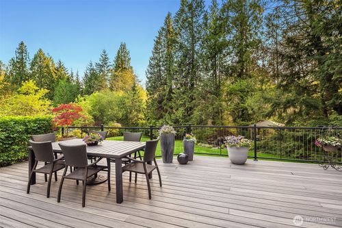 4525 143rd Pl Ne, Bellevue, WA, 98007-7124 | Card Image