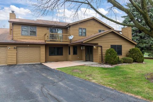 78-975 Manor Drive, NEENAH, WI, 54956 | Card Image