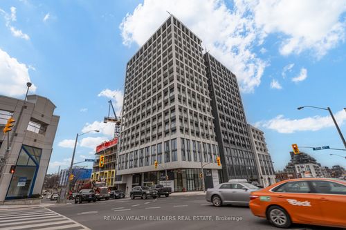 627-2020 Bathurst St, York, ON, M5P0A6 | Card Image