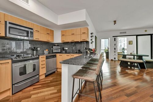 apt-1502-350 S Miami Ave, Miami, FL, 33130-1919 | Card Image