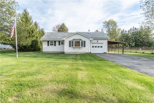 334 Dodge Ave, Sackets Harbor, NY, 13685-9719 | Card Image