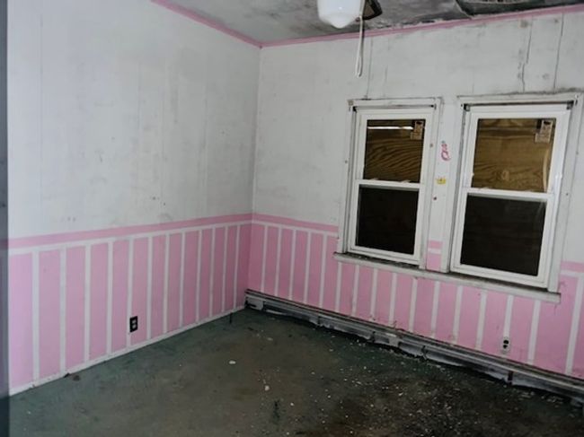 33 Murray St, House other with 3 bedrooms, 2 bathrooms and 4 parking in Providence RI | Image 8