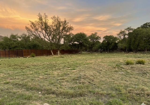 Land in Lago Vista