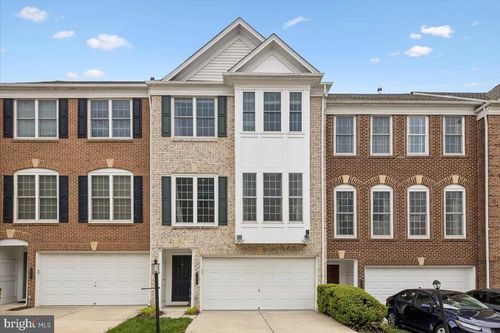 9276 Laurel Ridge Crossing Rd, LORTON, VA, 22079-2961 | Card Image