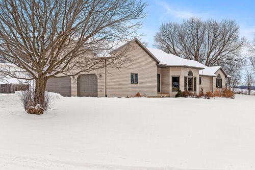 20744 Hammer Ln, Galesville, WI, 54630-8513 | Card Image