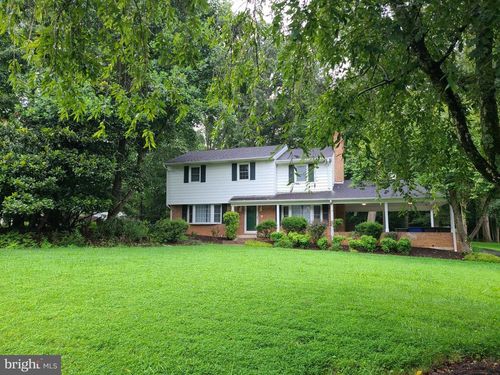 10617 Good Spring Ave, Great Falls, VA, 22066-1735 | Card Image