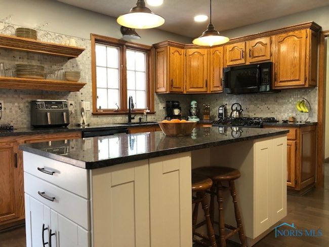 415 W Jamestown Ave, House other with 4 bedrooms, 3 bathrooms and 2 parking in Tiffin OH | Image 9