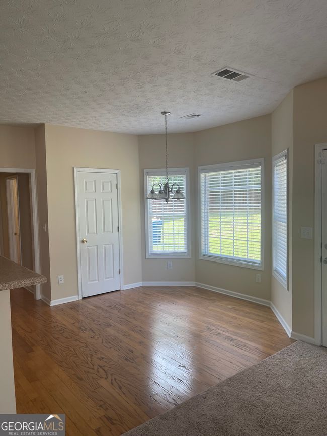 2645 Santa Fe Ct Se, House other with 5 bedrooms, 3 bathrooms and 2 parking in Conyers GA | Image 6