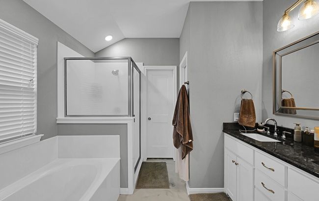412 Travis Dr, House other with 4 bedrooms, 2 bathrooms and 2 parking in McGregor TX | Image 19