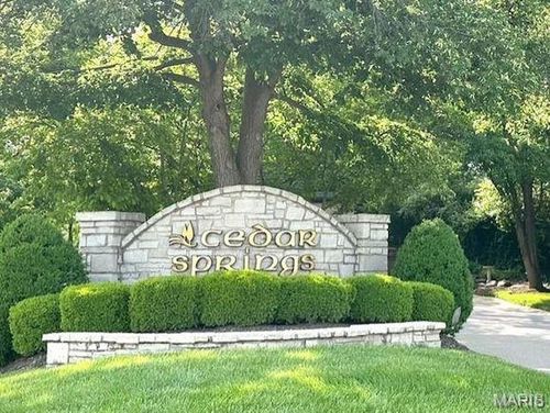 14312 Willow Spring Hill Dr, Town And Country, MO, 63017-5723 | Card Image