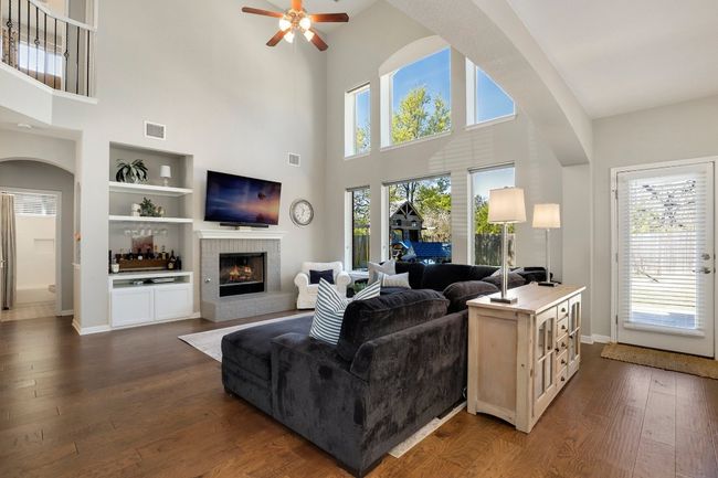 7221 Seneca Falls Loop, House other with 4 bedrooms, 3 bathrooms and 4 parking in Austin TX | Image 7