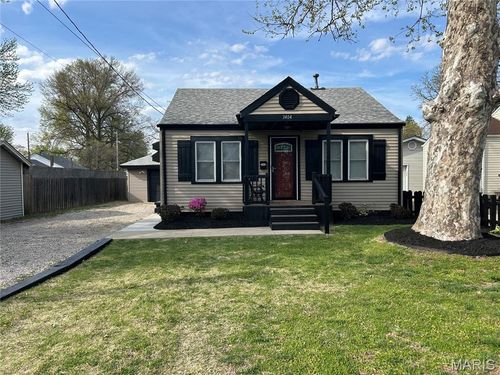 3404 Oak Dr, Alton, IL, 62002-1907 | Card Image