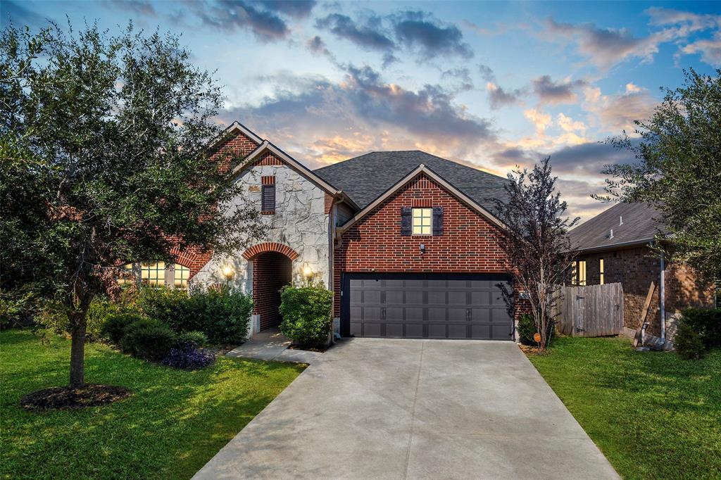 Rocky Briar Ct, Richmond, TX 77406