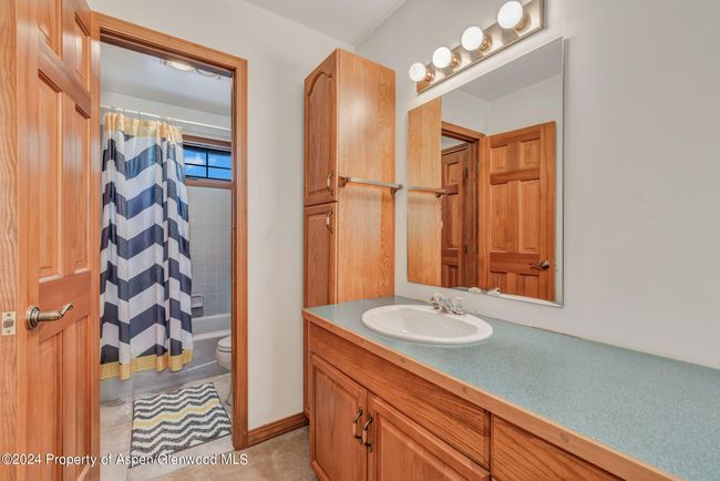 517 S Poplar St, House other with 5 bedrooms, 4 bathrooms and null parking in Hayden CO | Image 29