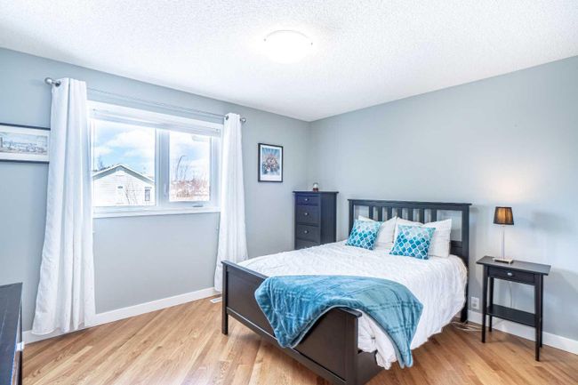 59 Schooner Close Nw, Home with 4 bedrooms, 3 bathrooms and 4 parking in Calgary AB | Image 19