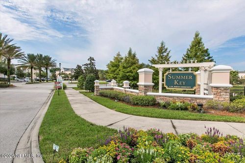 307-8201 Green Parrot Rd, Jacksonville, FL, 32256-3280 | Card Image