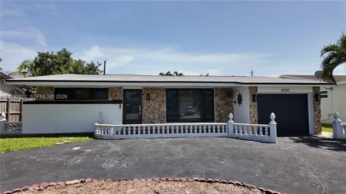 8550 Nw 26th St, Sunrise, FL, 33322-2912 | Card Image