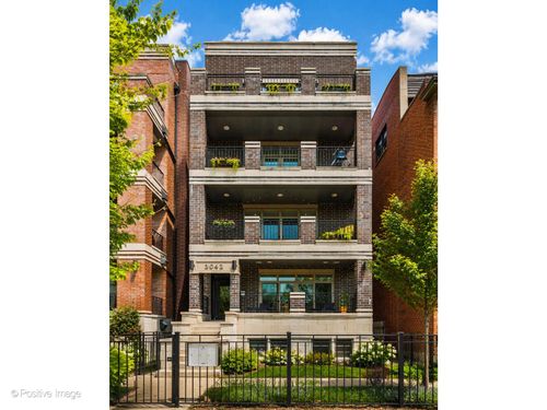 ph-2042 N Burling St, Chicago, IL, 60614-3435 | Card Image