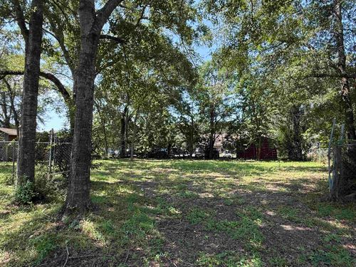 325 First St, GRETNA, FL, 32332-2075 | Card Image