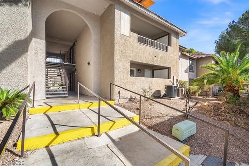 222-2606 S Durango Dr, Las Vegas, NV, 89117-2650 | Card Image