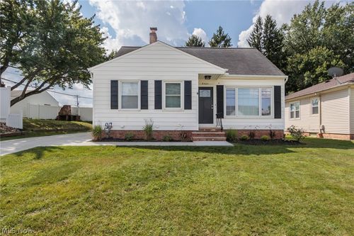 3707 Longwood Ave, Parma, OH, 44134-3801 | Card Image