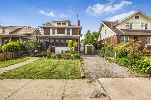 5002 Jepson St, Niagara Falls, ON, L2E1K2 | Card Image