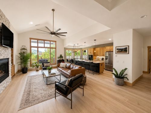 60 Shane Ct, Dillon, CO, 80435-8517 | Card Image