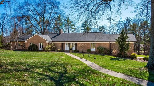 1200 East Dr, Zanesville, OH, 43701-1446 | Card Image