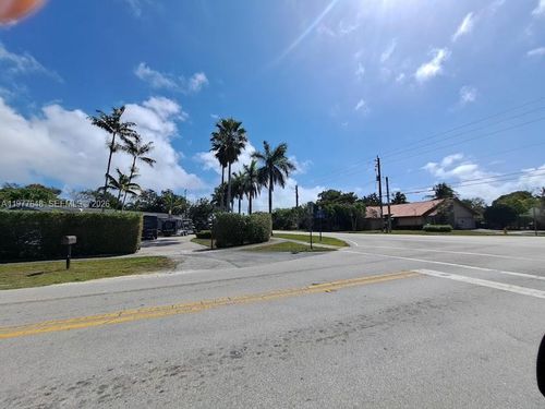 16761 Sw 92nd Ave, Palmetto Bay, FL, 33157-3410 | Card Image