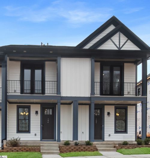 9 Hawthorne Ln, Greenville, SC, 29605-4198 | Card Image