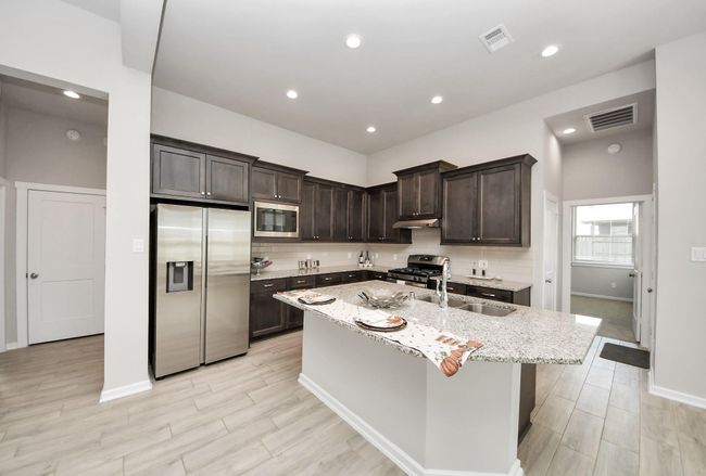 17409 Turtleweed Ln, House other with 3 bedrooms, 2 bathrooms and 2 parking in Conroe TX | Image 15