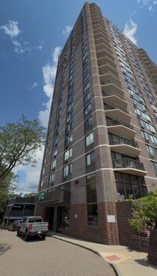 20-f-770 Anderson Ave, Cliffside Park, NJ, 07010-2173 | Card Image