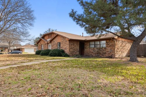 2736 Chebi Ln, Denton, TX, 76209-1528 | Card Image