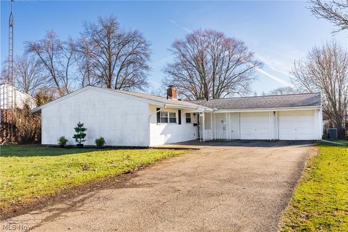 1718 Fernwood Blvd, Alliance, OH, 44601-3835 | Card Image