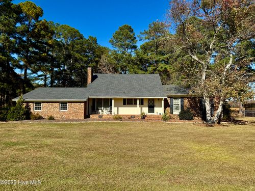 1247 Scenic Dr, Williamston, NC, 27892-8035 | Card Image