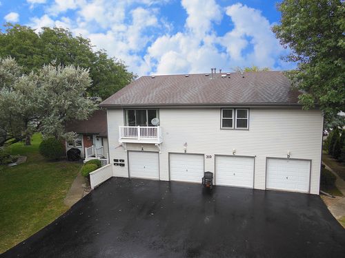 unit-d-319 Indiana Ct, Bloomingdale, IL, 60108-2041 | Card Image