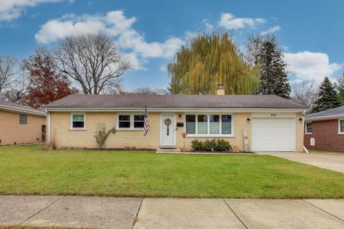 111 S Bobby Ln, Mount Prospect, IL, 60056-2964 | Card Image