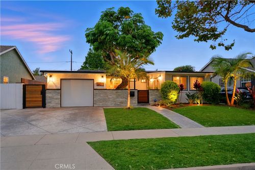 2637 Monogram Ave, Long Beach, CA, 90815-1533 | Card Image