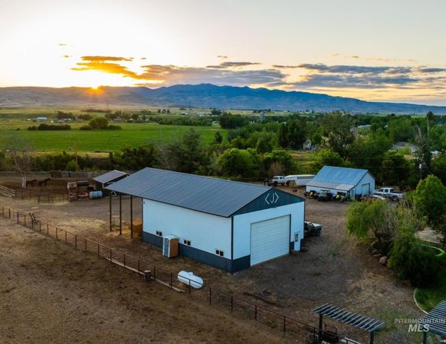 2143 Bonner Rd, House other with 4 bedrooms, 3 bathrooms and 2 parking in Midvale ID | Image 21