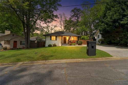 823 Frances Dr Se, Smyrna, GA, 30080-1805 | Card Image