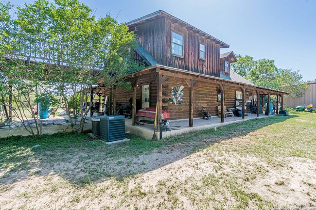 120 Dickerson Rd, House other with 3 bedrooms, 2 bathrooms and null parking in Bigfoot TX | Image 33